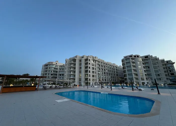 Luxury Seaview With Pool Scandic Gurdaka